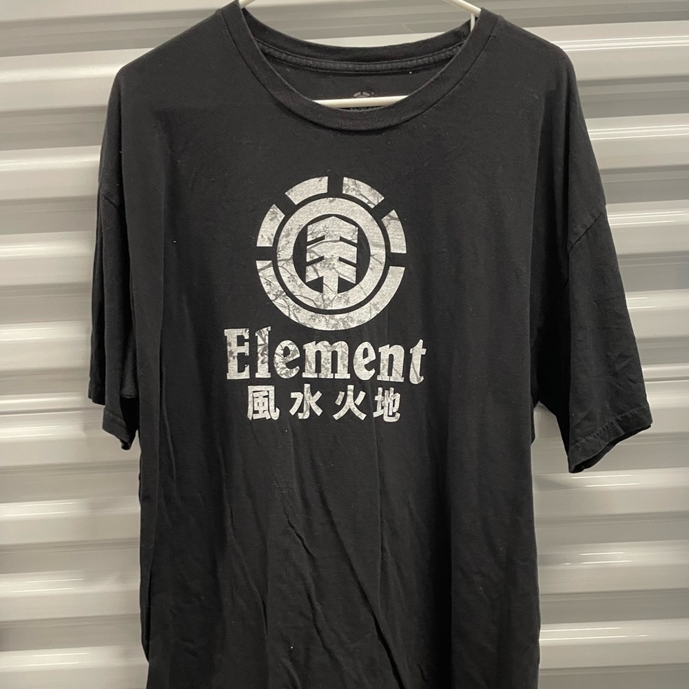 Black Xl shirt Element